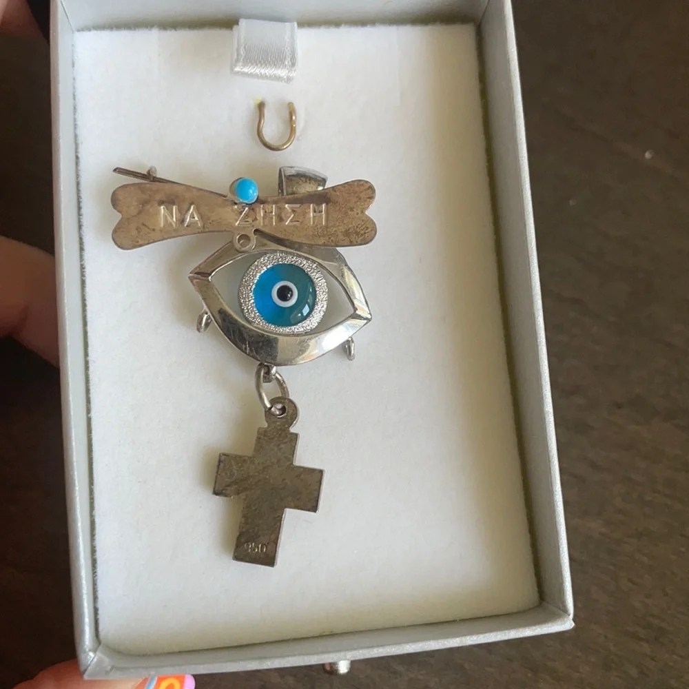Evil eye pin 🧿 for protection ( baby)